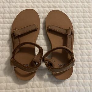 Teva Women’s Midform Universal Canvas Sandal